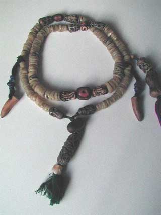 Rosary-2.jpg - 11293 Bytes
